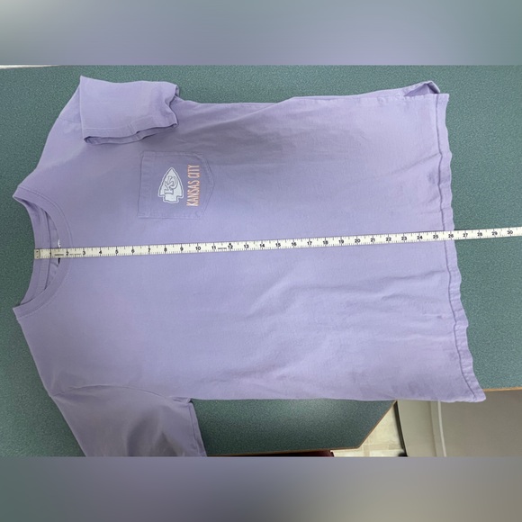 ❗️Kansas City Chiefs❗️ NFL Puppy Football T-Shirt Women’s Medium - Picture 5 of 6